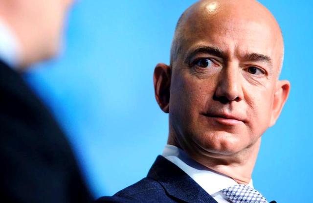 62亿美元豪赌物理AI！前首富贝索斯重新创业，一场革命即将开启！