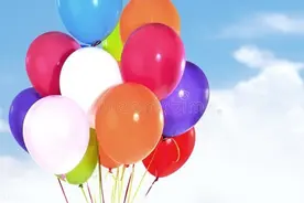 街边热卖的氢气球有多危险？消防员用实验证明了图片