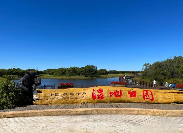 俄总理视察中俄边境，看着对岸中国，当场下达一条“死命令”！