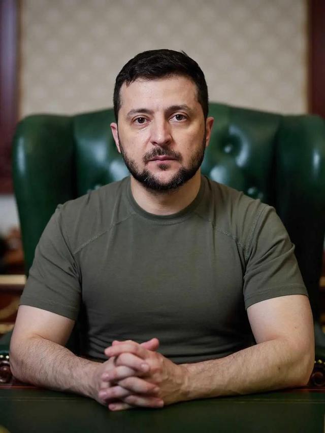 美国已入死局？12架轰炸机升空，齐射120枚导弹，炸崩乌克兰电力