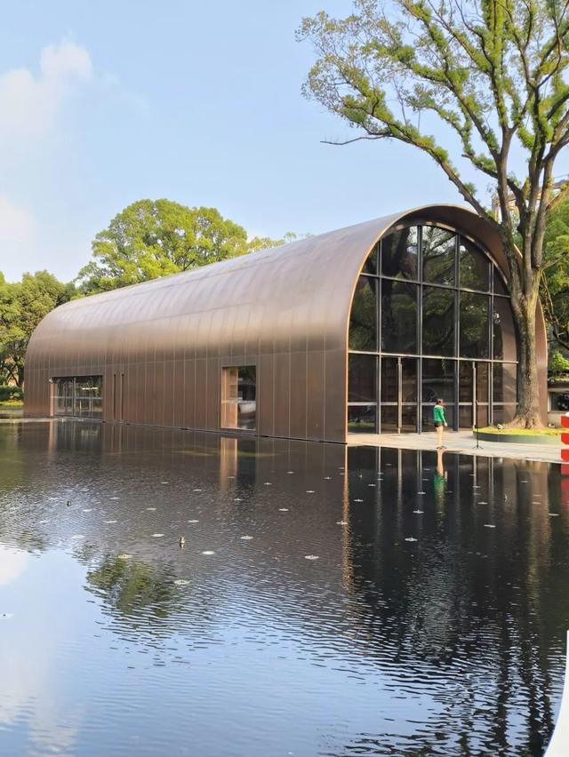 叮！你有一份上海秋日漫步地图待解锁→