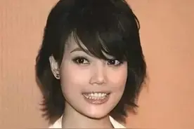 容祖儿刚出道被嘲讽长的丑，只因英皇风水师陈伯一句话彻底改变图片