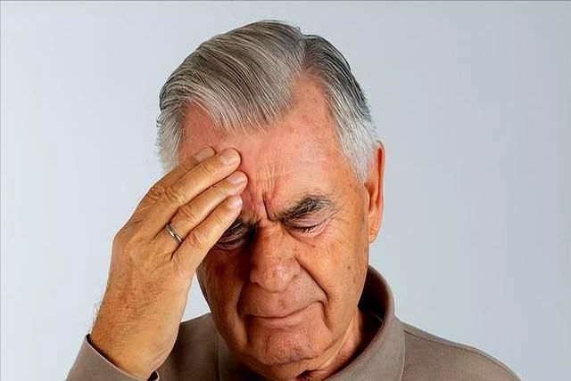 医生发现：高血压天天打羽毛球，用不了多久	，身体会有5个改善