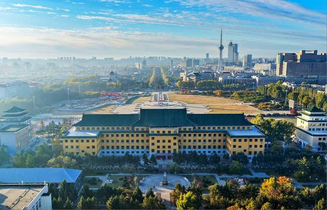 吉林大学地质宫焕新亮相