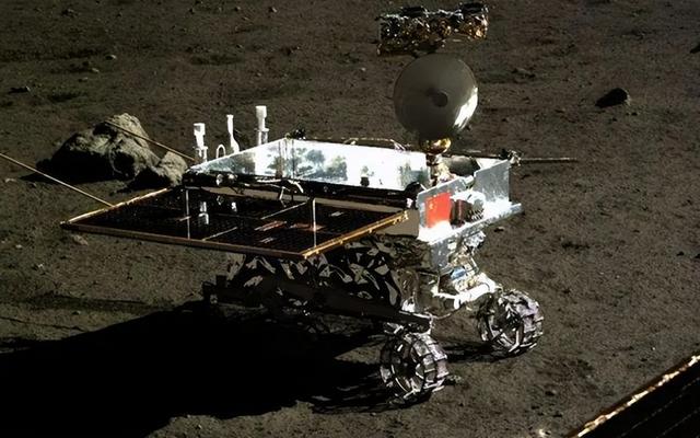 中国载人登月车测试完成，美国欲搞太空竞赛，要在月球建核反应堆