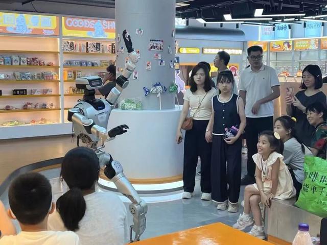 黄山“人工智能+文旅”场景需求清单亮相第三十届长三角演出交易会 | 皖美冬日 | 第十五届安徽国际文化旅游节