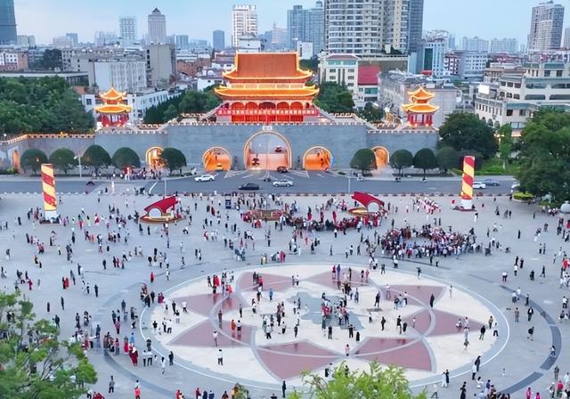 【云南日报】曲靖凭宜居密码引来全国旅居客