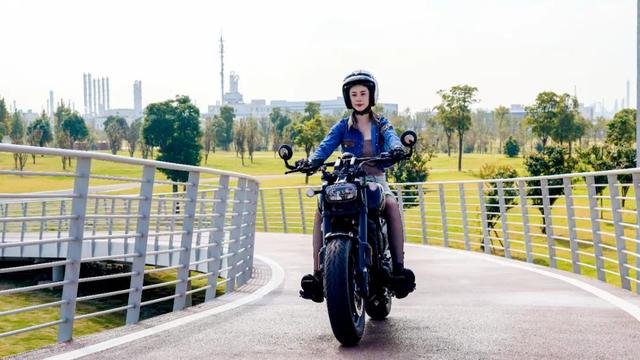 骑上AK628，遇见更美的自己