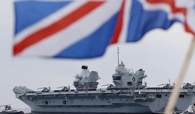 又让张召忠说中了？东拼西凑550亿建的2艘航母，如今彻底成为累赘