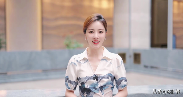 狐狸尾巴藏不住？李思思离开央视原因曝光，原来“野心”不止于此