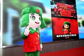 闽江学院附属中学推出形象大使“雷小兴” AI附体 福建省内首个“数智雷锋”亮相图片