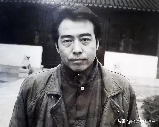 她一生 “风流成性、老少通吃”，撩汉无数，现如今56岁依旧单身