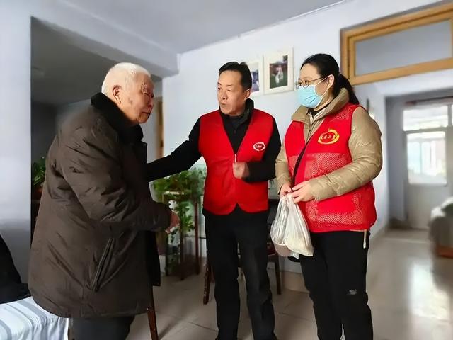 2024年，中美日平均寿命差距：日本84岁、美国79岁，中国令人意外