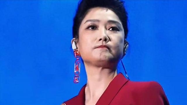 墙倒众人推？风波6个月后，曾毅近况曝光，令人恶心的一幕出现了