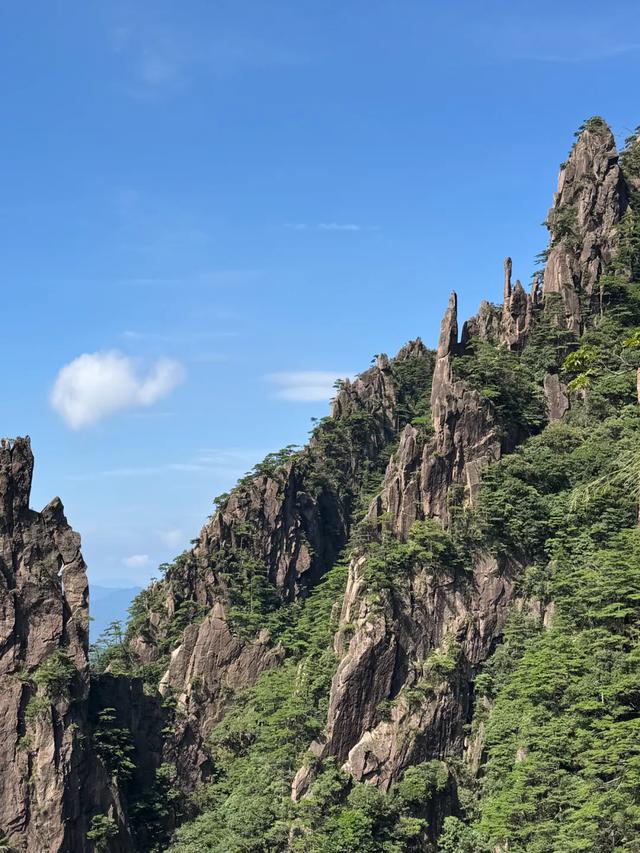 徒步三山五岳：安徽黄山！