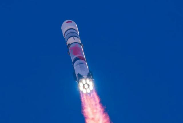 实现5项“国内首次”！朱雀三号回收试验失败：发生异常燃烧