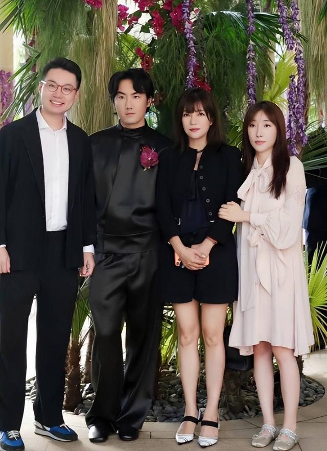 封杀四年，49岁赵薇突传消息，因胃癌去世传闻5个月前就真相大白