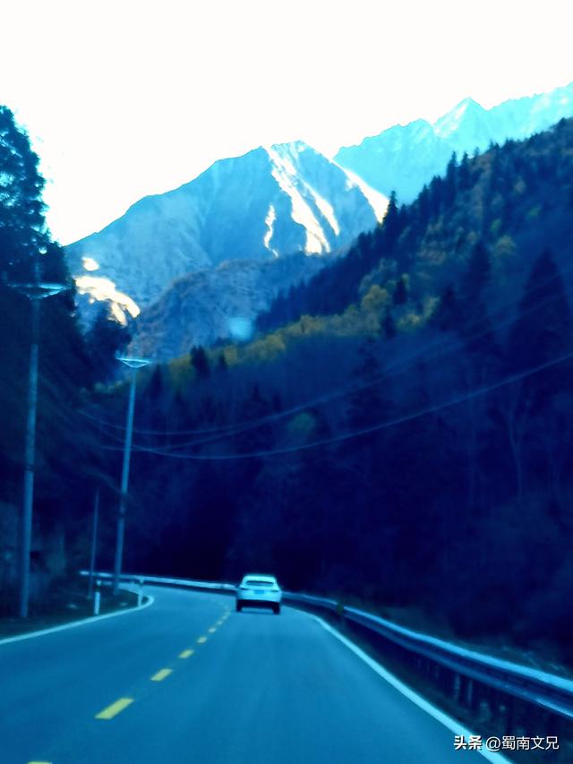 #阿坝头条#理小路，有人称之为川西的独库公路