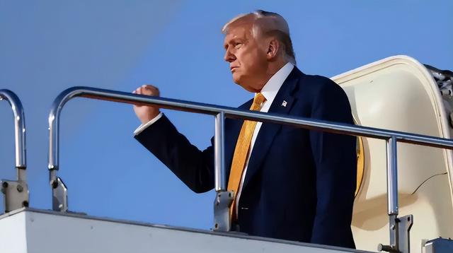 美军战机离奇坠入南海，仅仅24小时后，特朗普亲自宣布“破案”