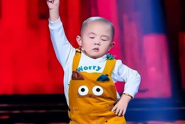 3岁上央视，5岁登春晚，7岁就年薪百万，没想到现在却成了这样子