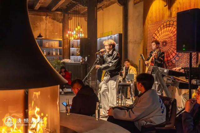 藏不住了！烟火、灯会、非遗秀……山东古城这次惊艳全网！