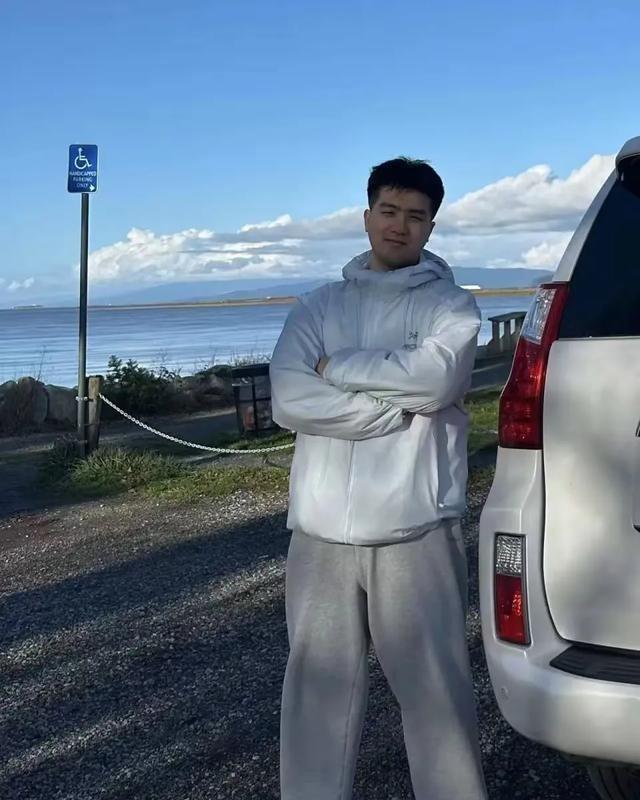 河北小伙自曝加拿大当公务员：月薪两万却吃不起一碗牛肉面！