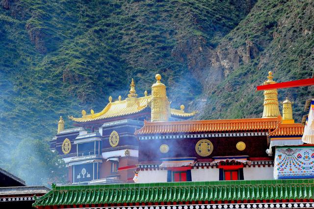 行摄甘南(6) -- 《拉卜楞寺的三百年梵音史诗》