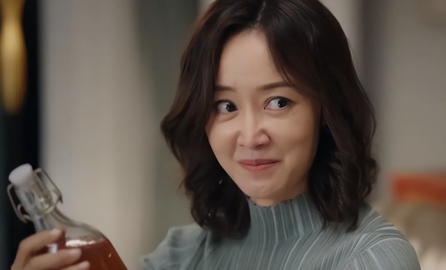 被传是陈坤儿子生母，离开央视的赵子琪，走上了另外一条道路