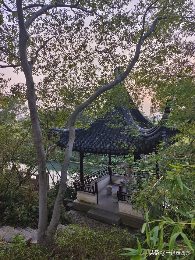 苏州虎丘打造夜游庙会迎双节，闭园时间延长到晚上九点