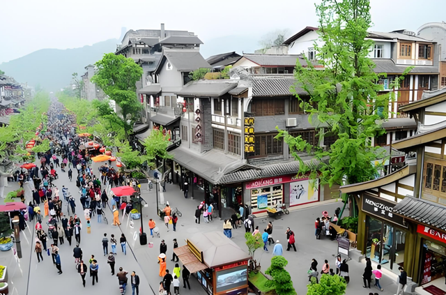 实探|乐山滨江滨河路建议这样升级：步行街+非遗集市+江上表演！