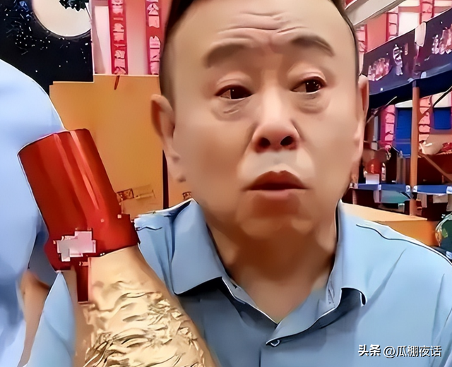 4个老婆，全家移民	，享受正师级待遇，潘长江身上哪个标签是真的