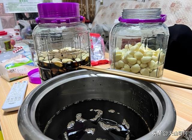 怎样腌制腊八蒜？家常做法大公开！