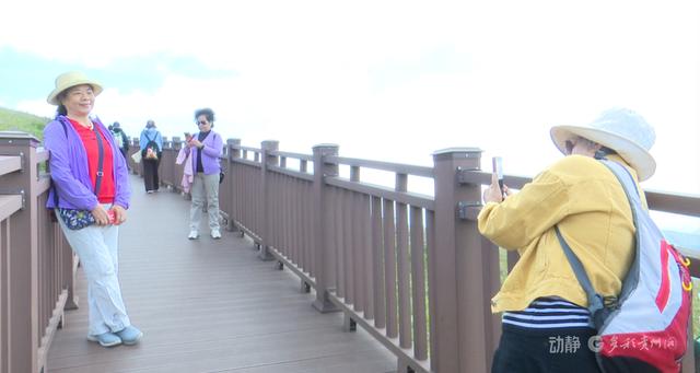 入秋后，贵州迎来错峰游高峰，“银发族”成主力
