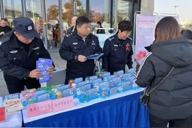 世界艾滋病日：了解艾滋 及时阻断图片