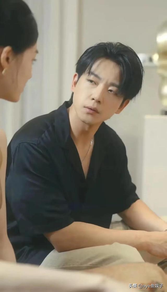 短剧也被丑男攻陷，小鸡嘴、眯眯眼、脸大如盘，长相平平却吹上天