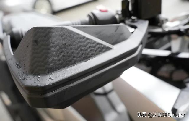 三阳ADV踏板剑齿虎400&SHEX125平踏高清图赏！文末彩蛋，它来了！