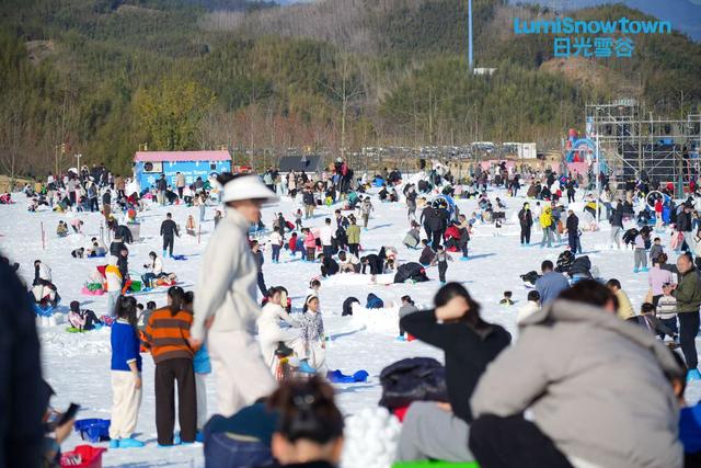今日试营业！日光雪谷正式亮相，开启临安场景嬉雪新篇章