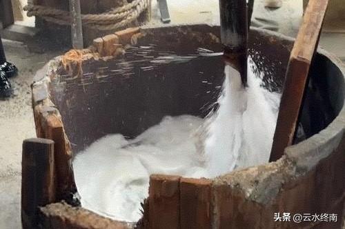 一天收入500多两银子，世界第一口1000米的深井，现还在产手工盐