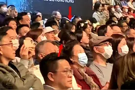 58岁罗美薇带女儿助阵张学友演唱会，异父异母亲兄弟张家辉也来了图片
