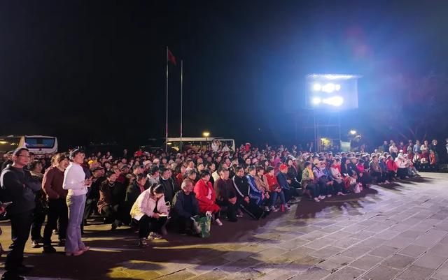 贵州贞丰:秋冬旅游添新趣 特色活动引客来