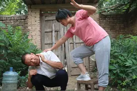 香港74岁的老父亲勒死精神病女儿，自首后表示，女儿打骂他好几年图片