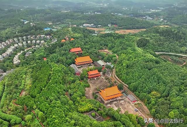 四川德阳最不可低估的寺庙，蕴含皇家气度，清幽静谧，公交直达！