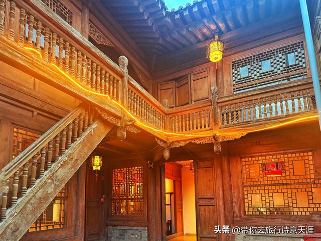 临夏老城区八坊十三巷，傍晚街巷漫步