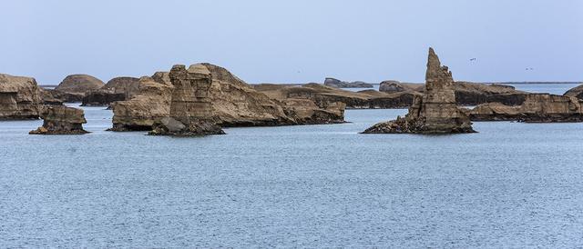 青海旅游-海西州-乌素特水上雅丹景区