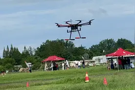 百万人才缺口带火成都“飞手”培训图片