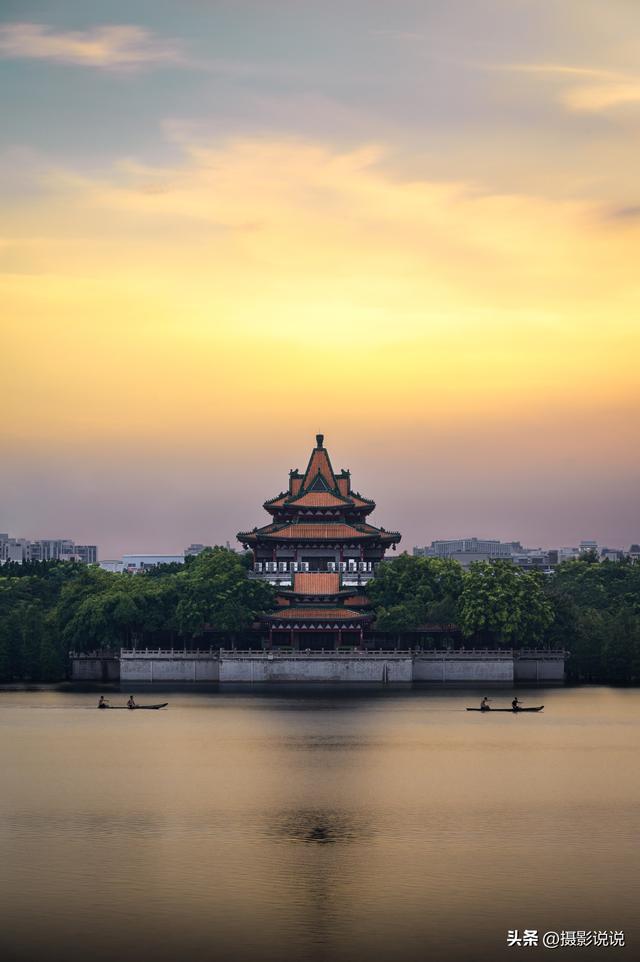 中国醉美地标集-定都阁、丽江古城、七彩丹霞、三潭映月
