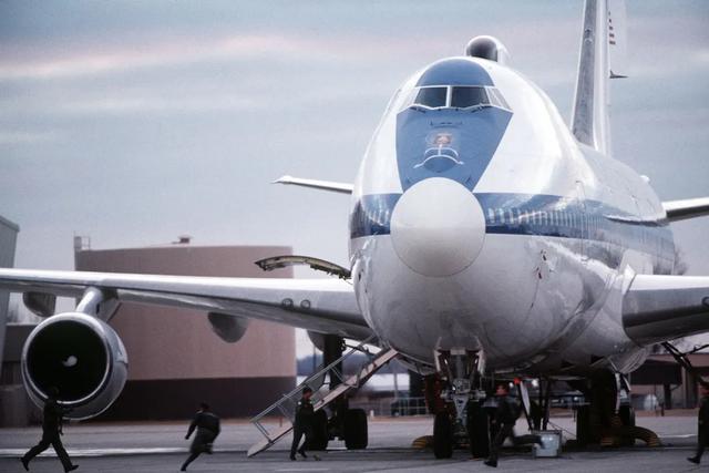 新一代“末日飞机”E-4C首飞，E-130J下线，美军进一步完善核力量指挥链