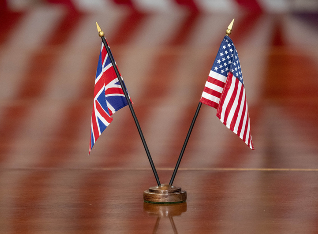 斯塔默访美受辱，美国一心收缩	，还是英国自己走到了穷途末路？