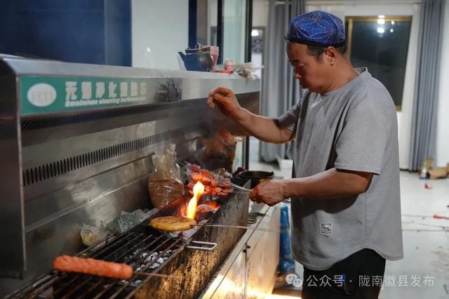徽县嘉陵镇田河村露营烧烤营地成为新网红打卡地