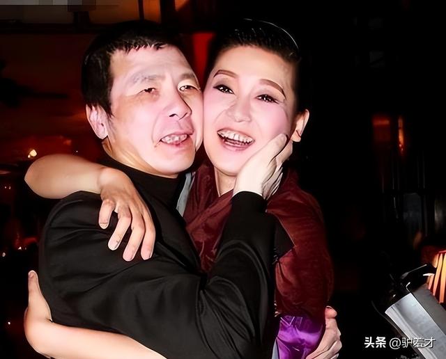 徐帆回应离婚5个月，冯小刚近况曝光	，他的“小心思”再藏不住了